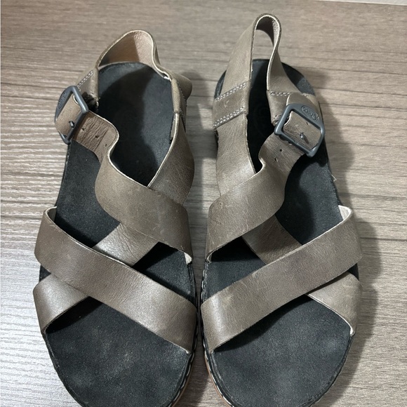 Chaco Shoes - Chaco Townes Grey Leather Sandals Womens Size 5 Barely Worn Excellent Condition